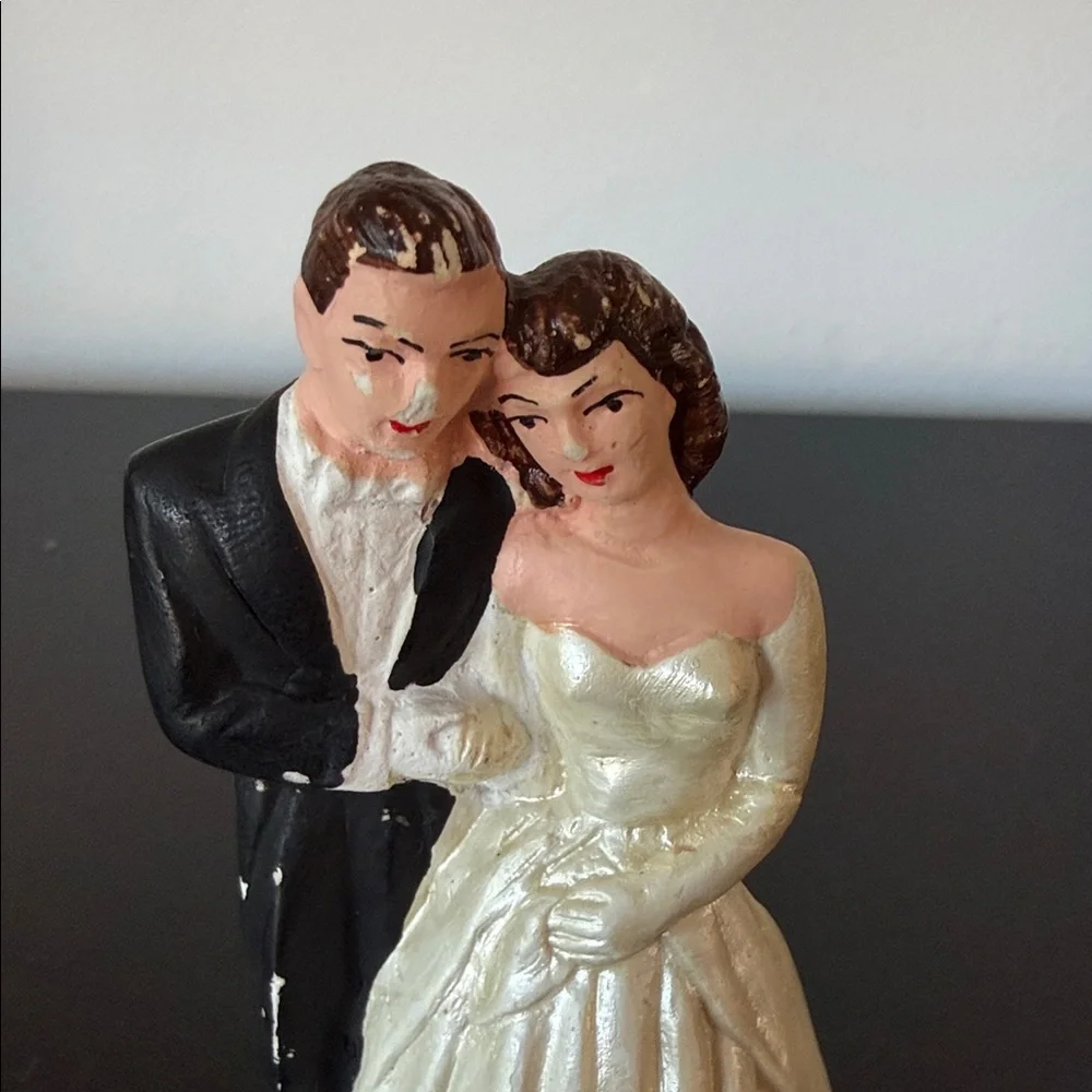 Vintage Classic Bride and Groom Cake Topper in Cream and Black